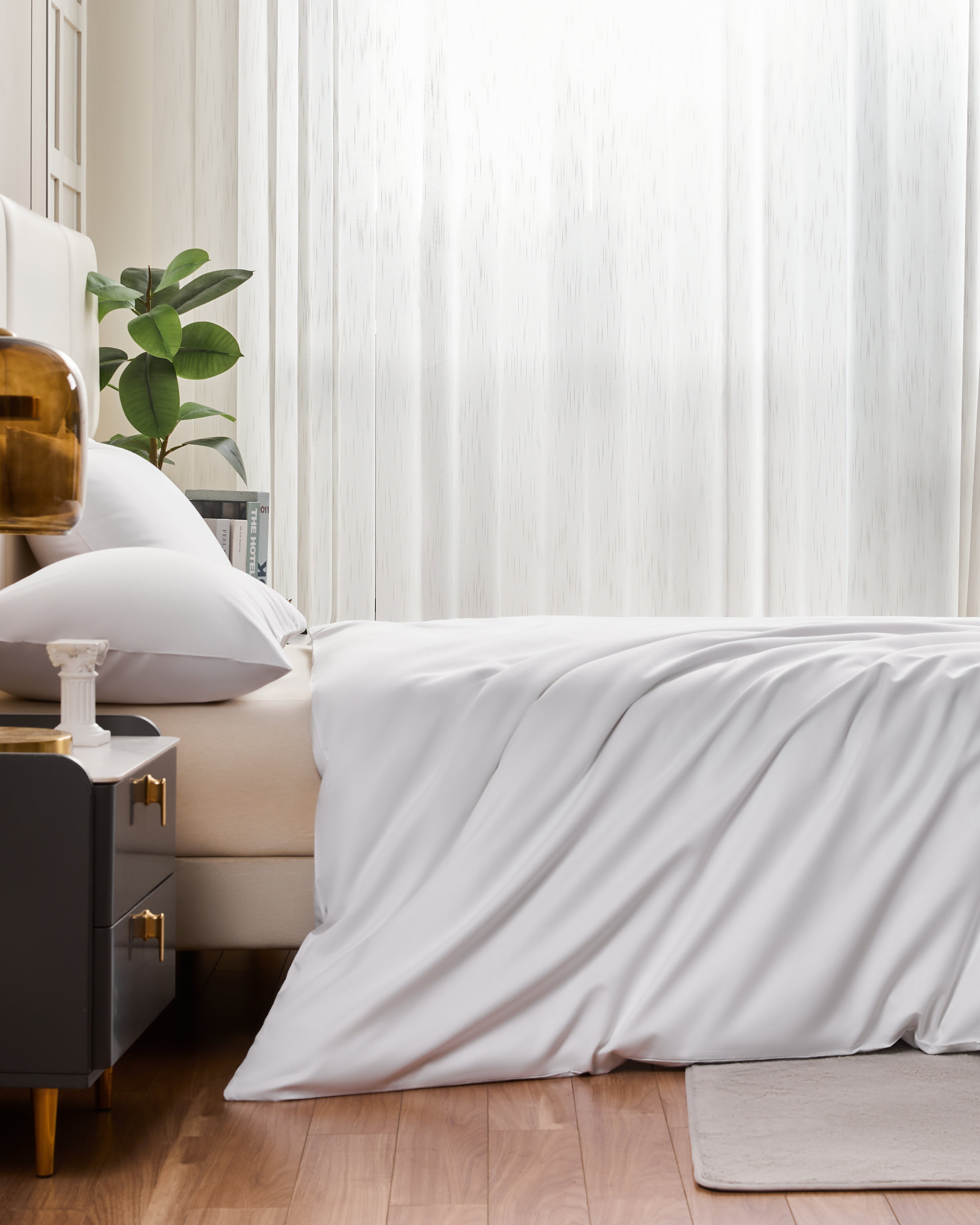 Minimalist 4-Piece Sheet Set for Clean & Cozy Bedrooms