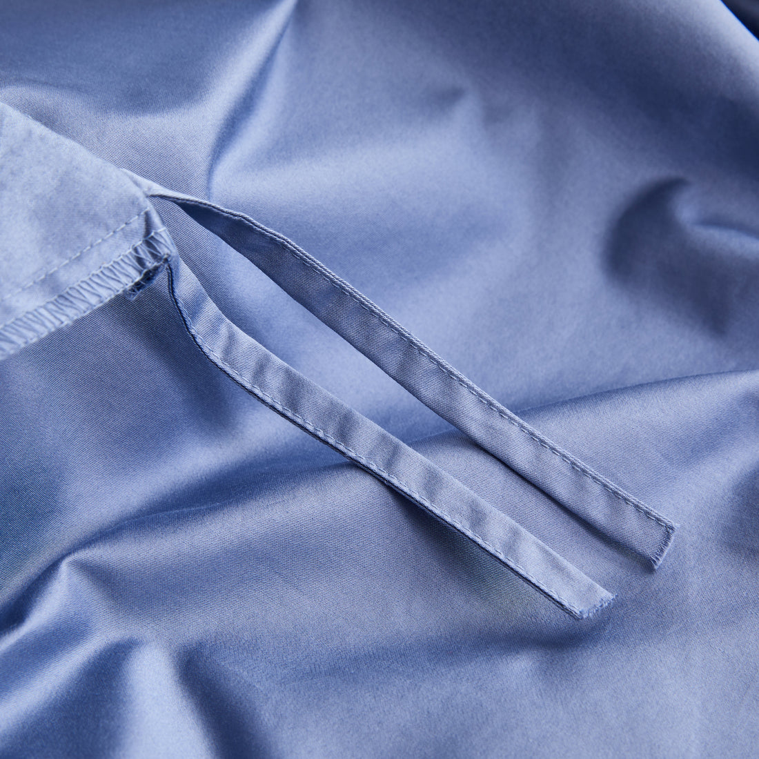 Small Bedroom, Big Comfort: How to Style Your Bed for Maximum Space and Coziness