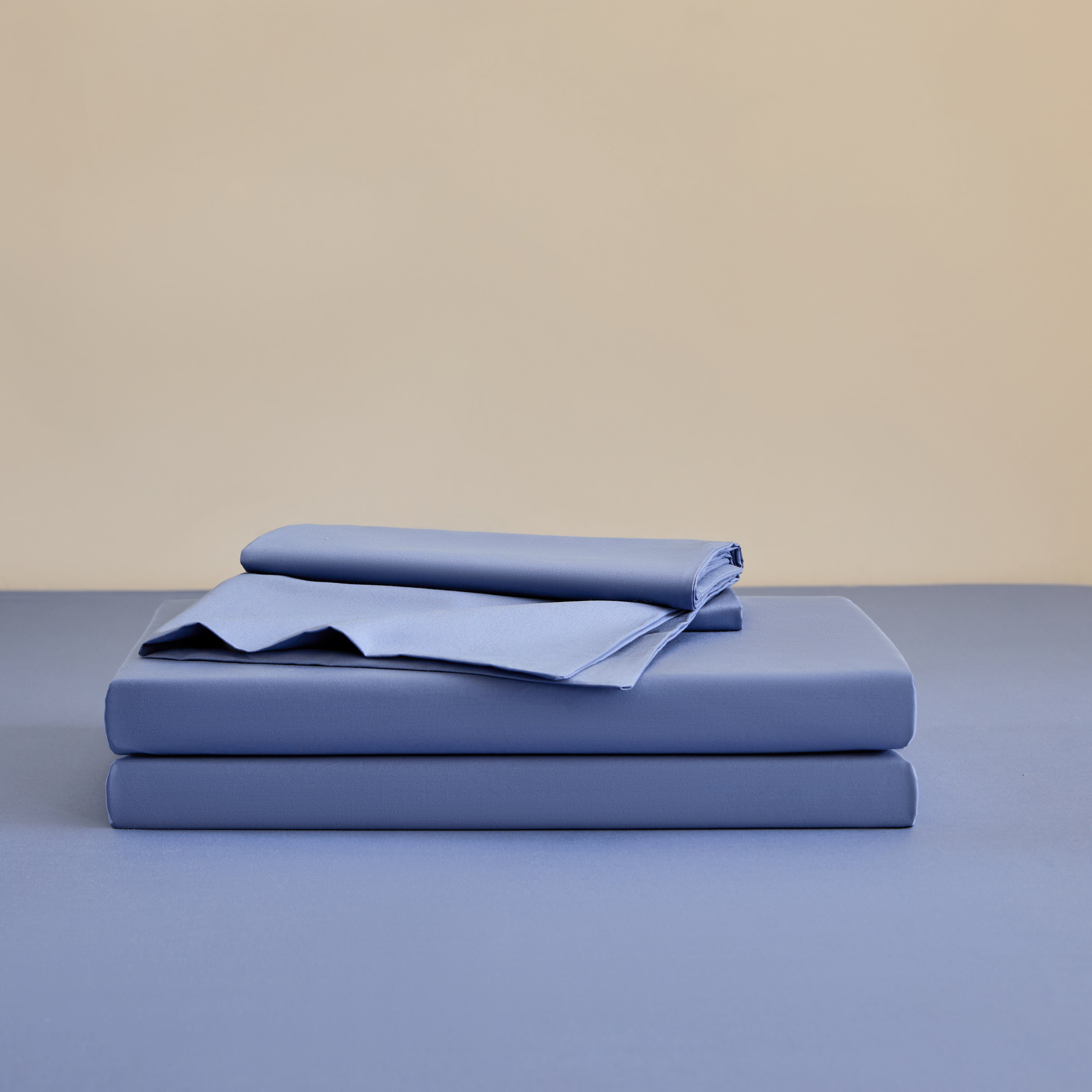 Heather Blue + Brilliant White 100% Cotton Bed Sheet Set – 4-Piece, 300TC