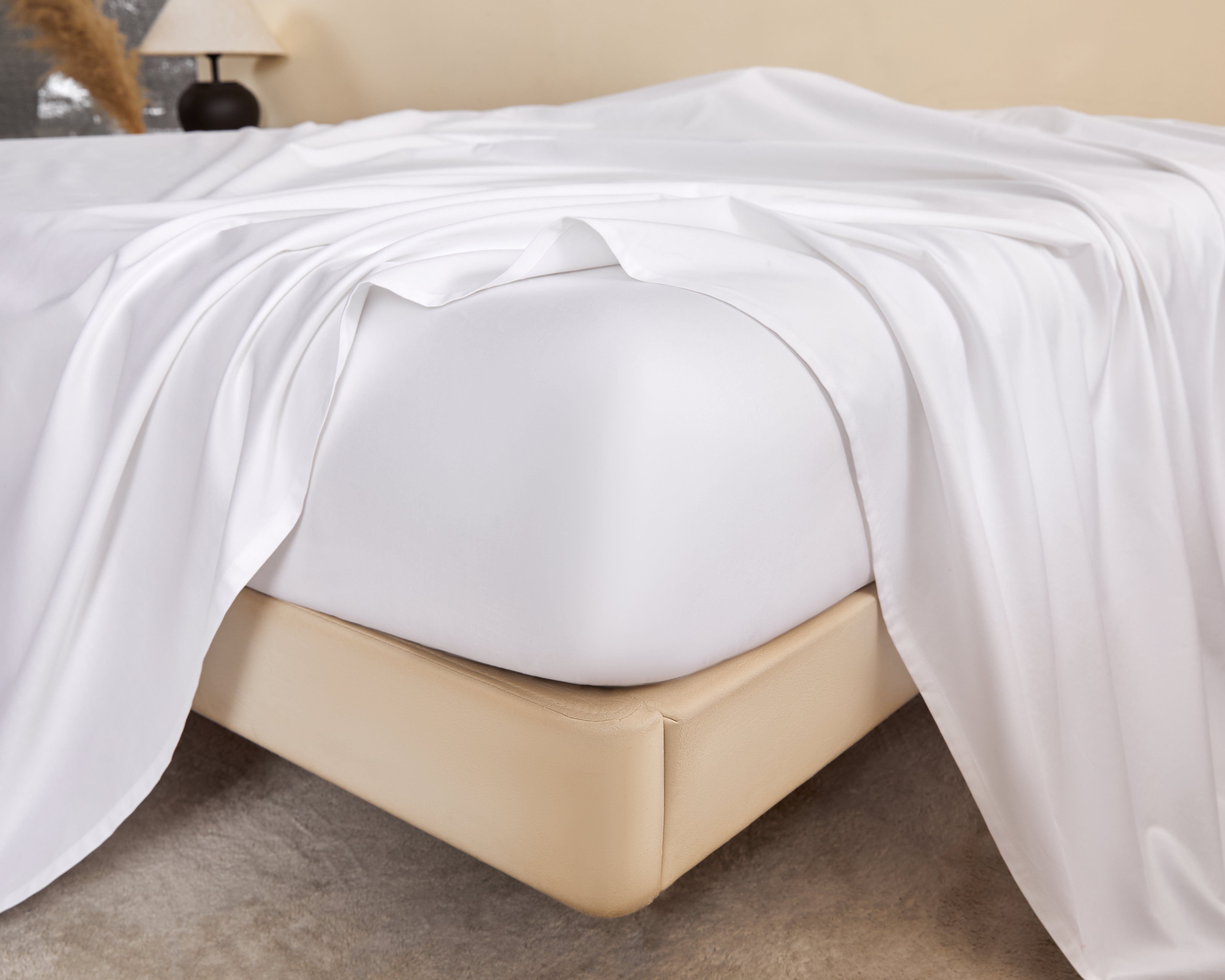 Brilliant White + Butter Yellow 100% Cotton Bed Sheet Set – 4-Piece, 300TC