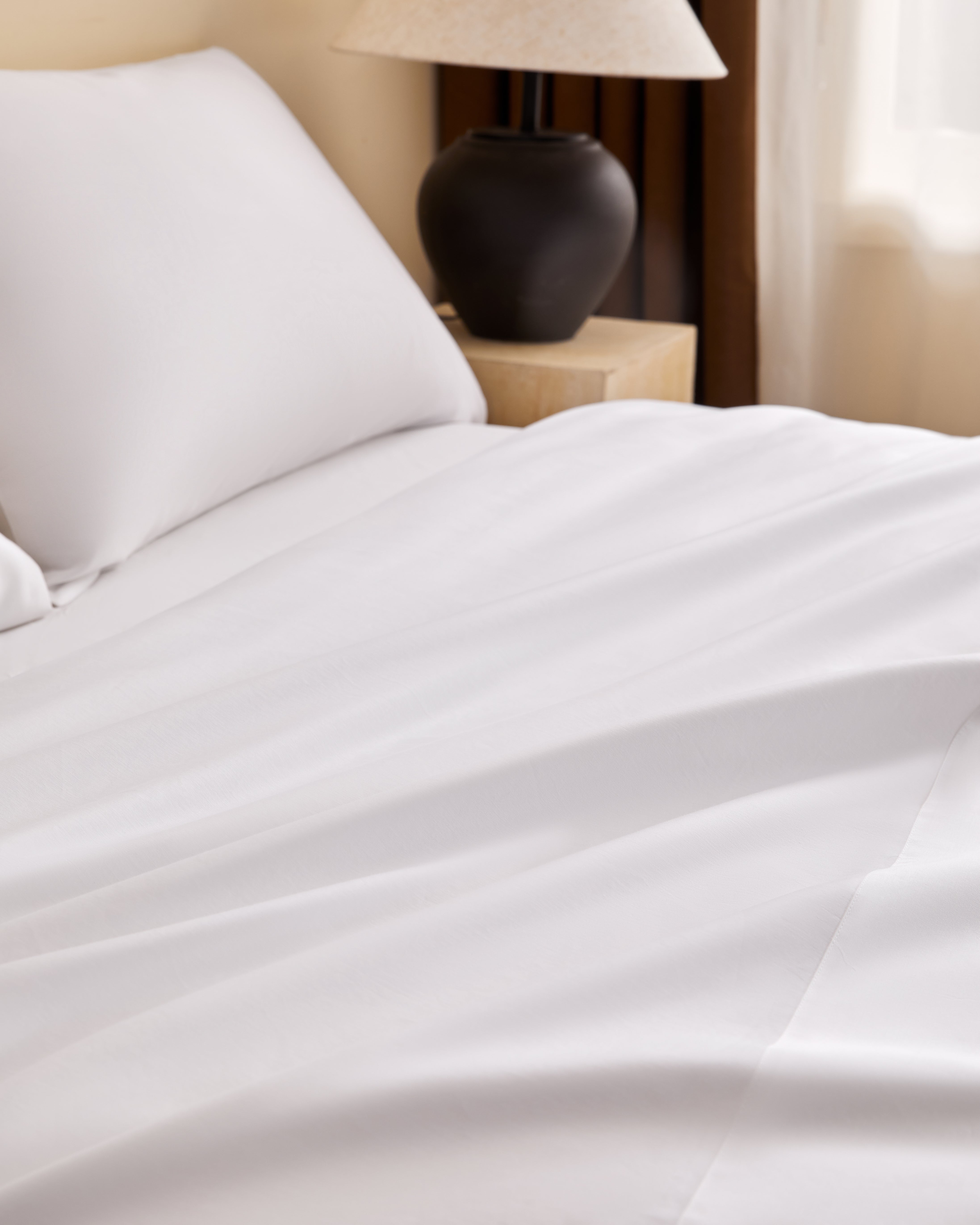 Brilliant White + Butter Yellow 100% Cotton Bed Sheet Set – 4-Piece, 300TC