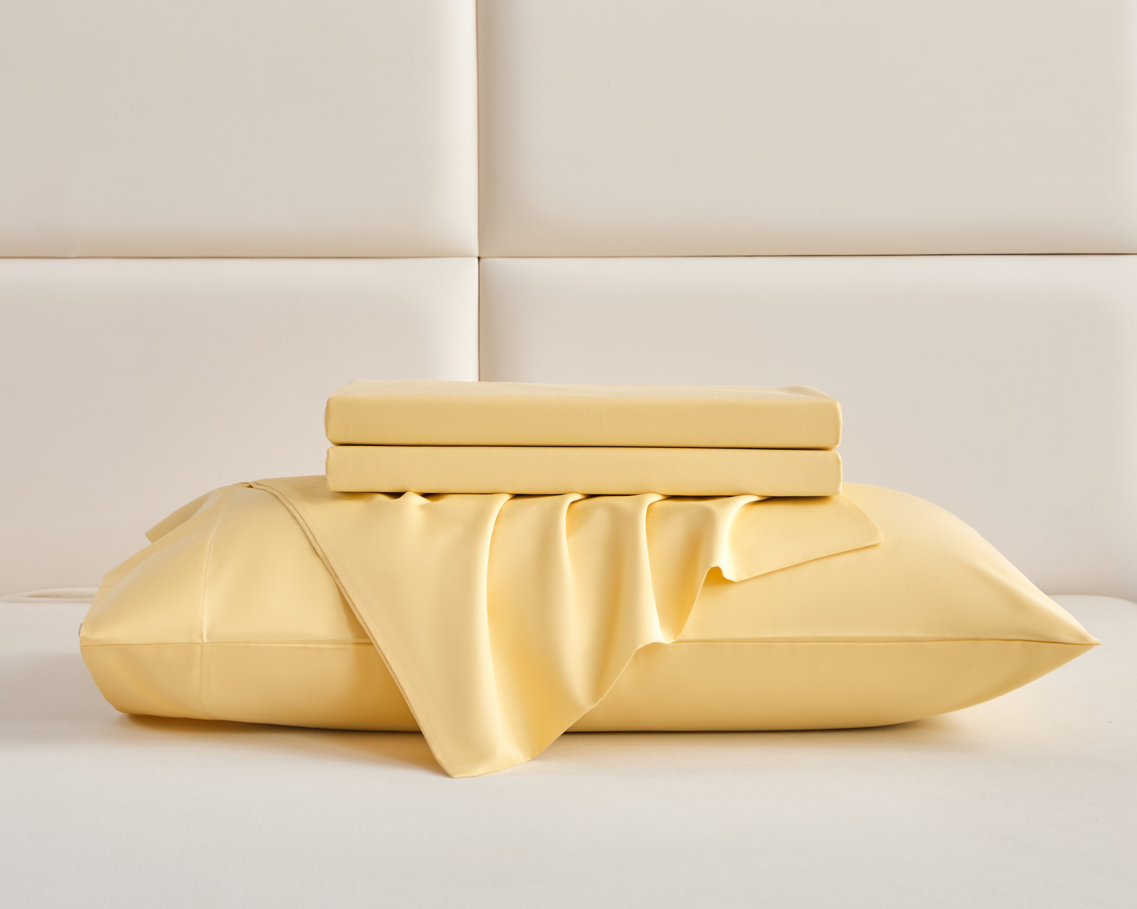 Brilliant White + Butter Yellow 100% Cotton Duvet Cover Set – 3-Piece, 300TC